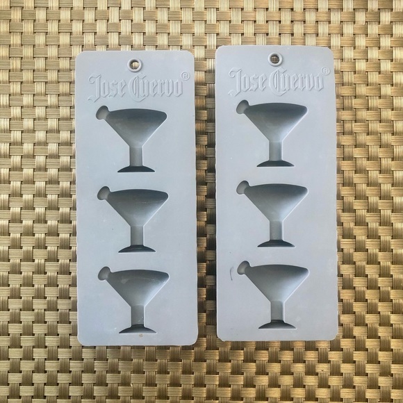 Jose Cuervo Other - Jose Cuervo margarita glass silicon ice molds